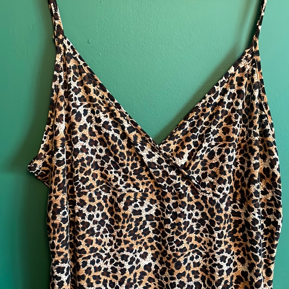 Shein Curve - spaghetti strap, leopard print bodycon dress